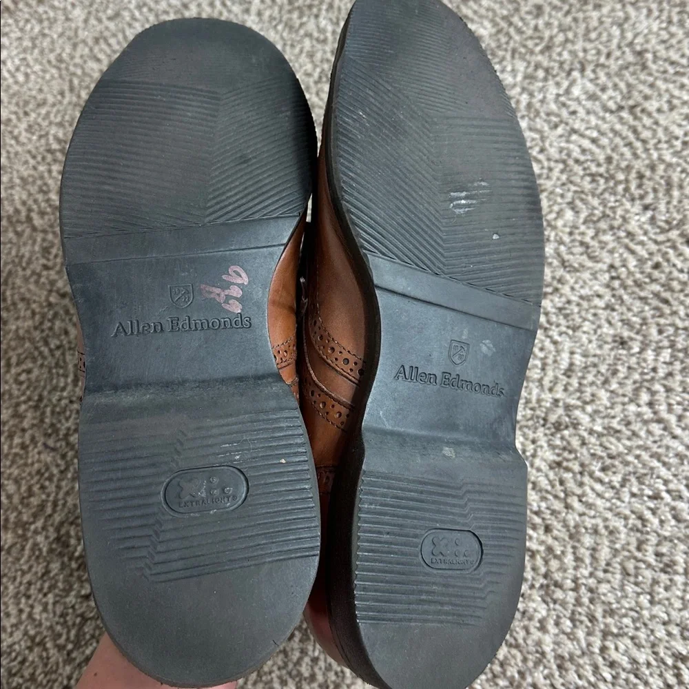 Allen Edmonds Brown Leather Oxfords